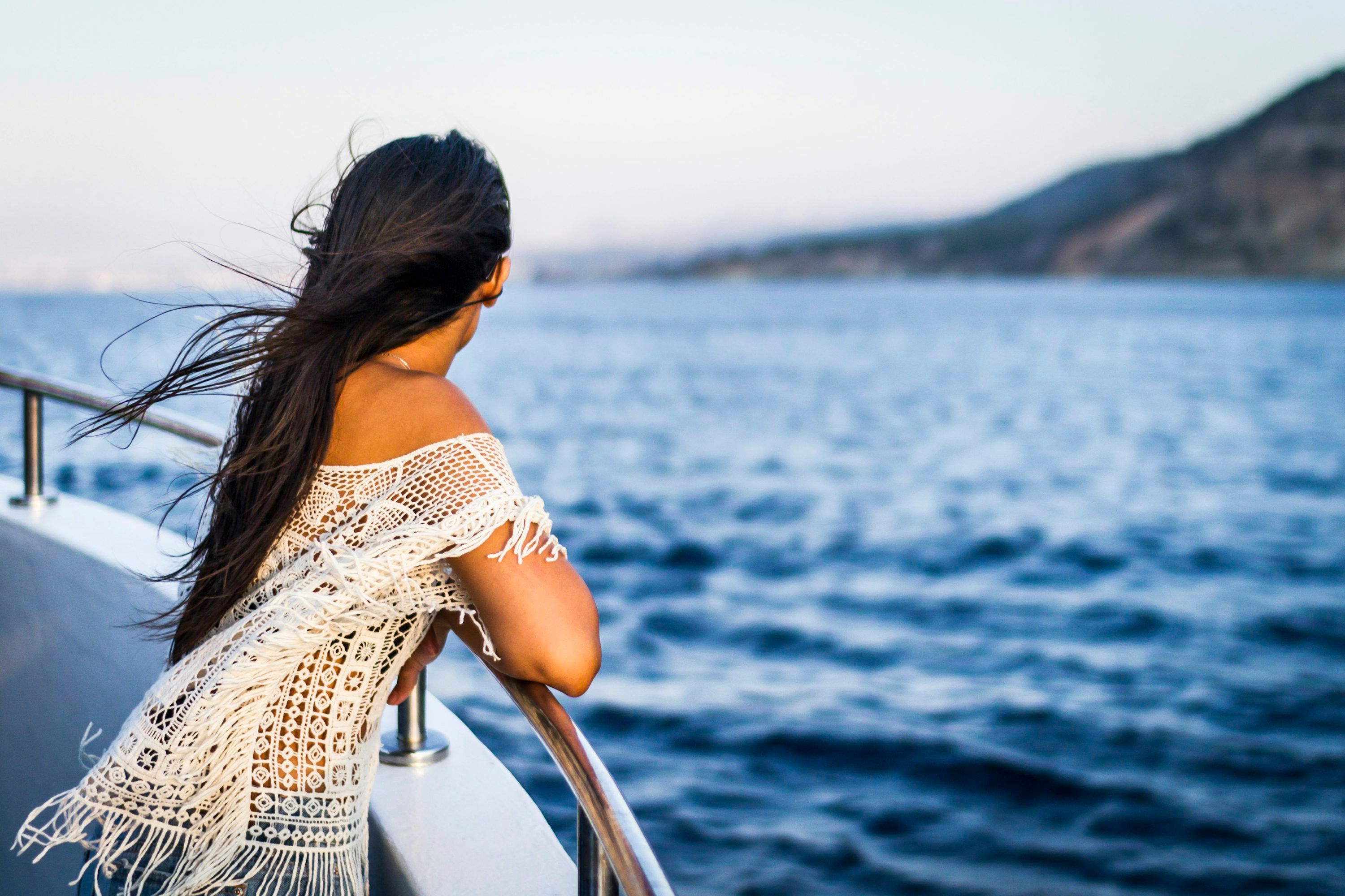 What to Wear on a Cruise: The Stylish Traveler’s Guide picture